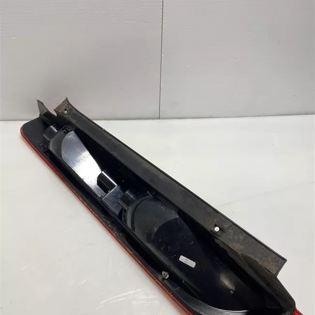 Fanale posteriore destro con lampadine