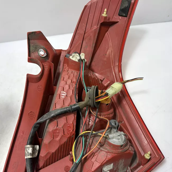 Fanale posteriore sinistro