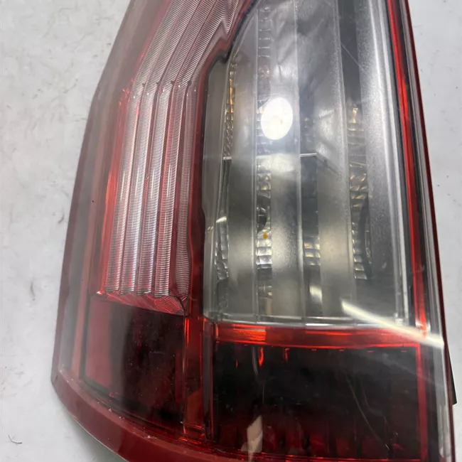 Fanale posteriore sinistro