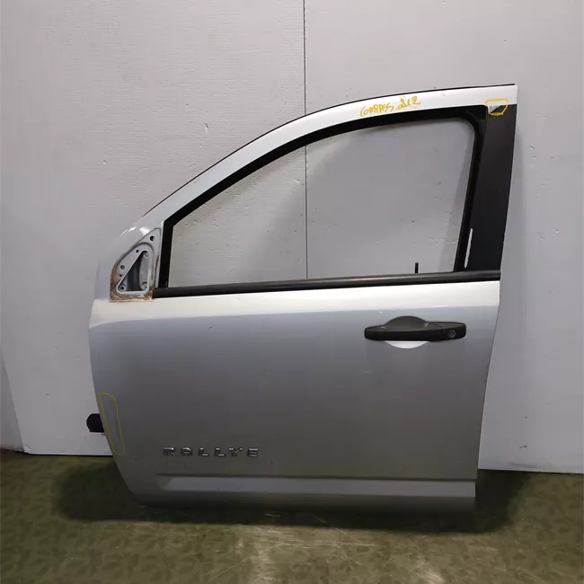 Porta anteriore sinistra