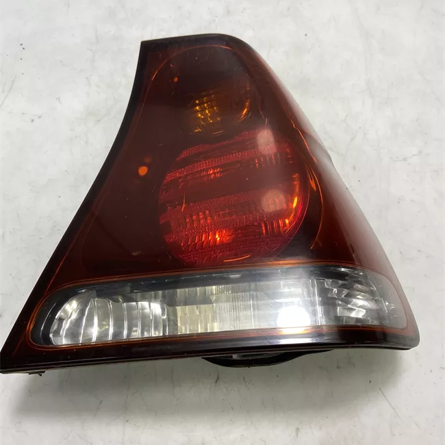Fanale posteriore destro 01>03<