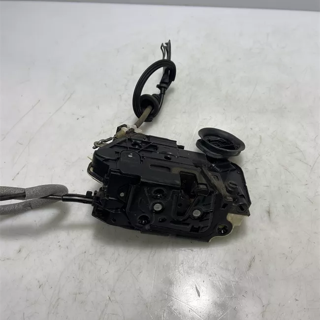 Serratura porta posteriore destra