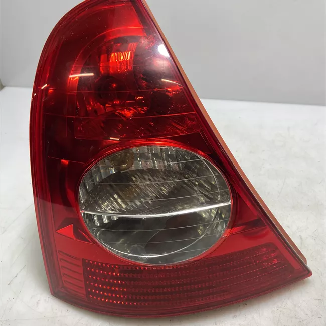 Fanale posteriore sinistro