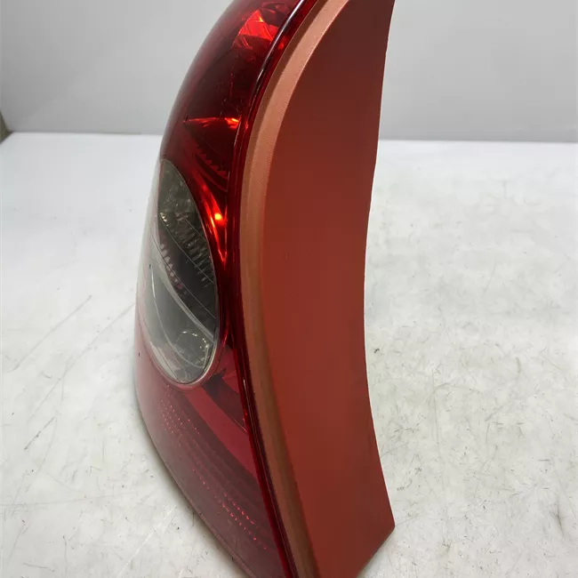 Fanale posteriore sinistro