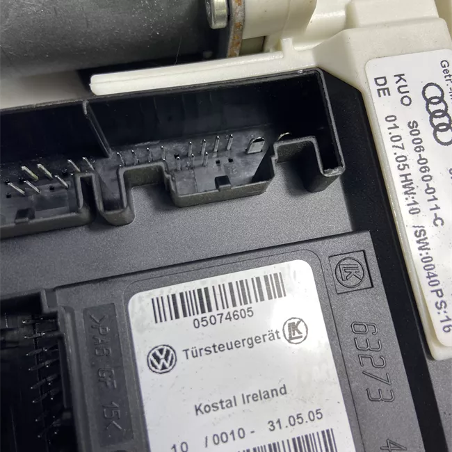 Alzacristallo elettrico porta anteriore sinistro