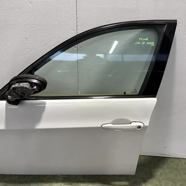 Porta anteriore sinistra