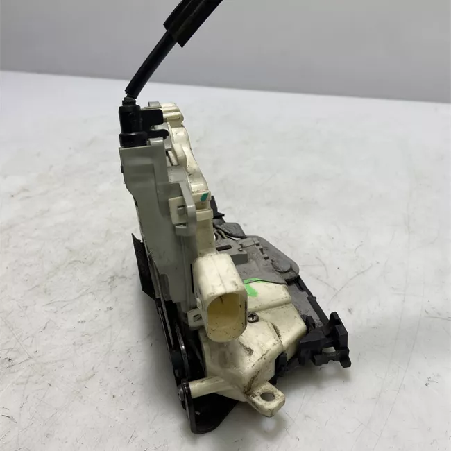 Serratura porta anteriore sinistra