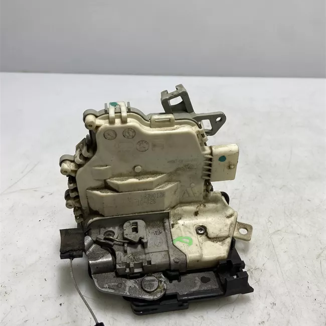 Serratura porta anteriore destra