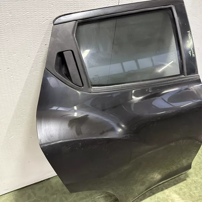 Porta posteriore destra