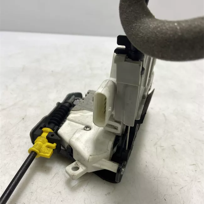 Serratura porta posteriore destra