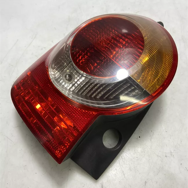 Fanale posteriore sinistro