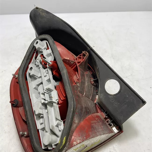 Fanale posteriore destro