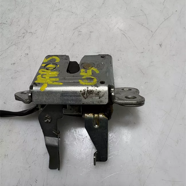 Serratura portello posteriore 01-04>