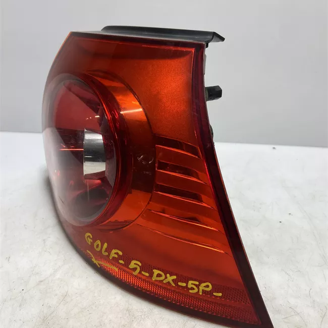 Fanale posteriore parte esterno destro