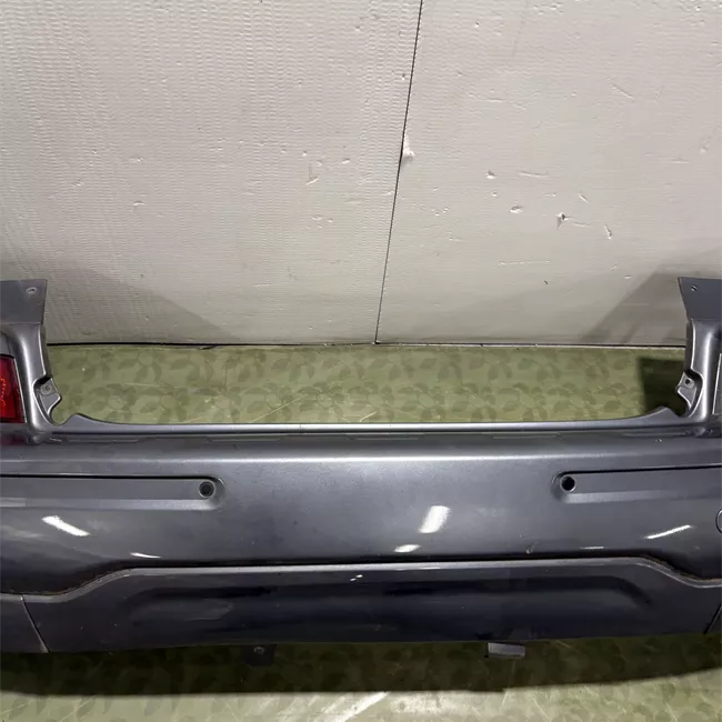 Paraurti posteriore centrale superiore con sensore parcheggio primer