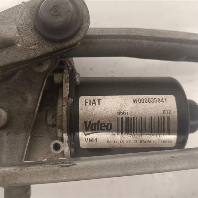 Meccanismo tergiparabrezza con motorino