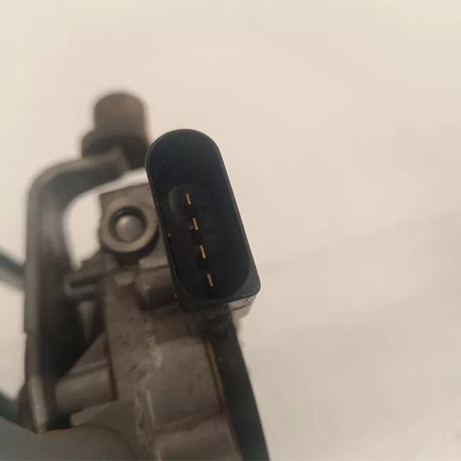 Meccanismo tergiparabrezza con motorino