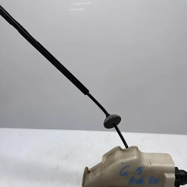 Serratura porta anteriore destra