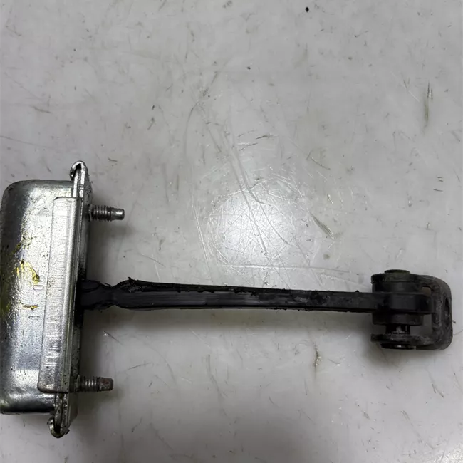 Fermo porta posteriore destro