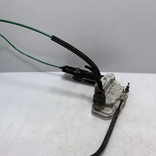 Serratura porta anteriore destra