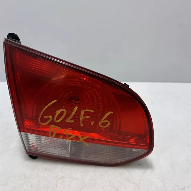 Fanale posteriore parte interno sinistro VALEO