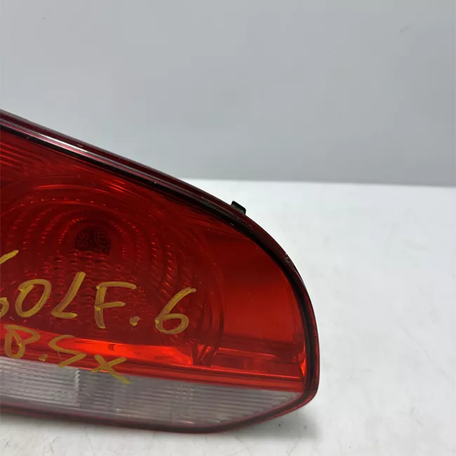 Fanale posteriore parte interno sinistro VALEO