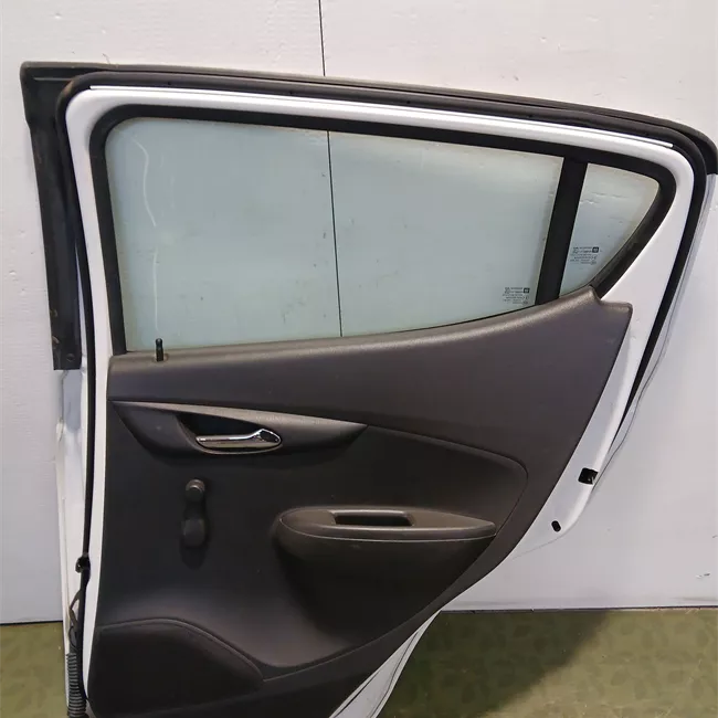 Porta posteriore destra