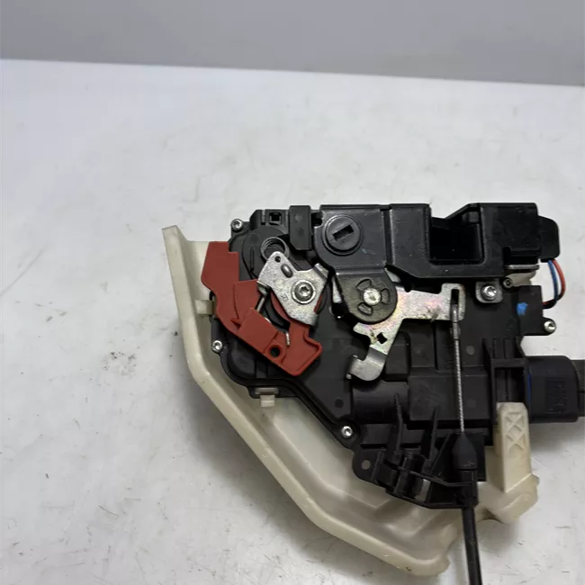 Serratura porta posteriore destra