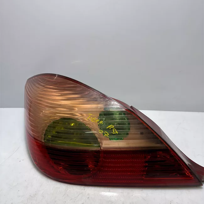 Fanale posteriore sinistro