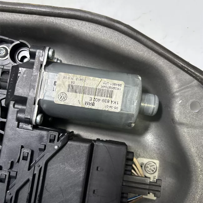 Alzacristallo elettrico porta posteriore sinistro