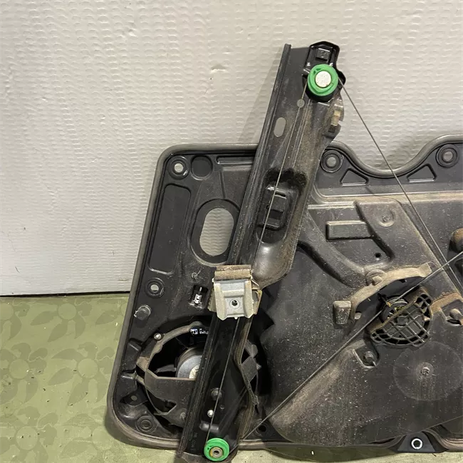 Alzacristallo elettrico porta anteriore sinistro