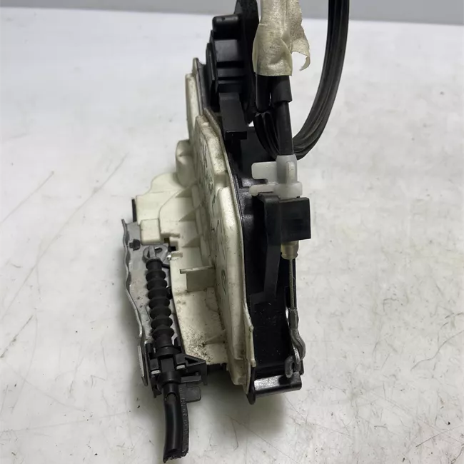 Serratura porta anteriore destra