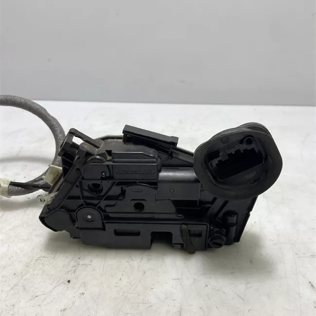 Serratura porta posteriore destra