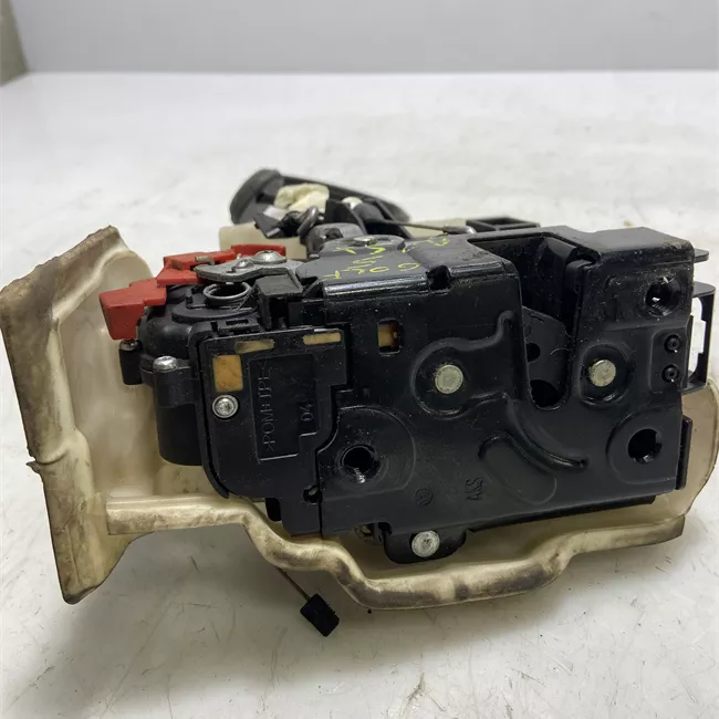 Serratura porta anteriore sinistra