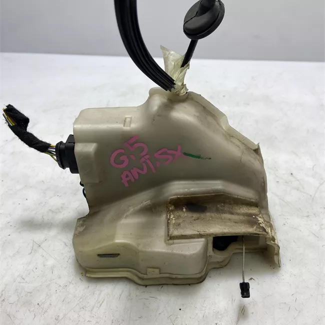 Serratura porta anteriore sinistra