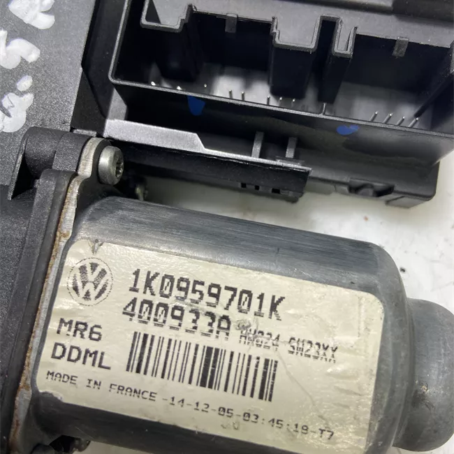 Motorino alzacristallo porta anteriore sinistro con pacchetto memory