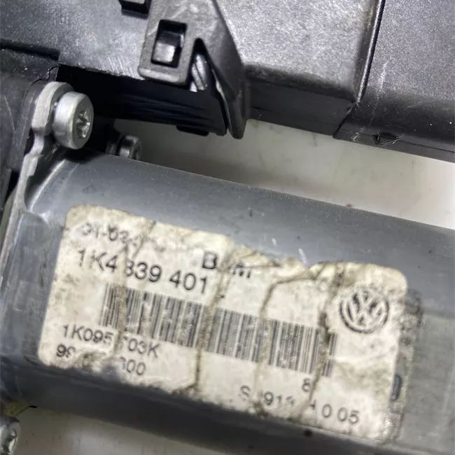 Motorino alzacristallo porta posteriore destro