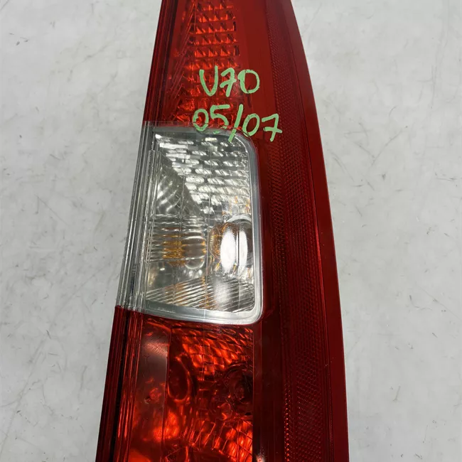 Fanale posteriore parte superiore destro