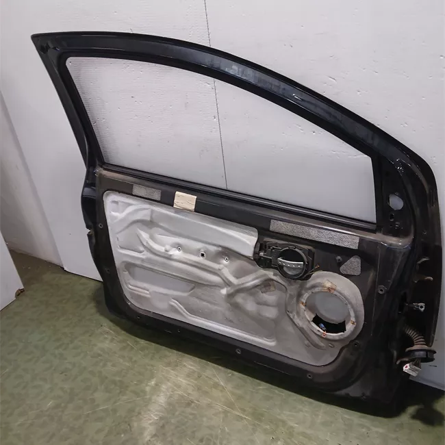 Porta anteriore sinistra