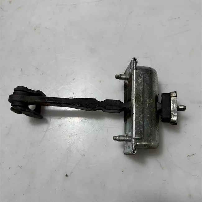 Fermo porta anteriore destro