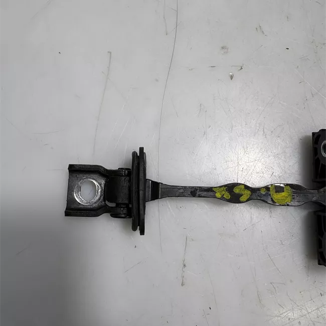 Fermo porta anteriore sinistro