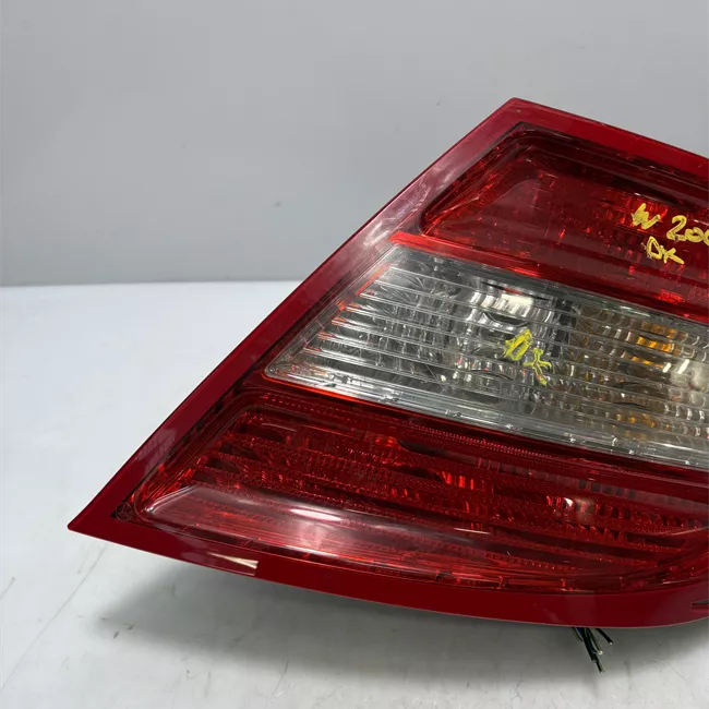 Fanale posteriore destro