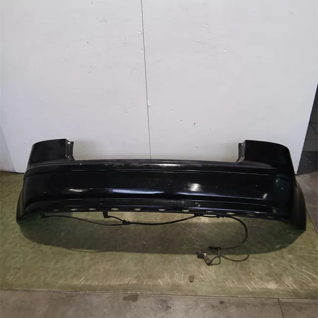 Paraurti posteriore con sensore parcheggio