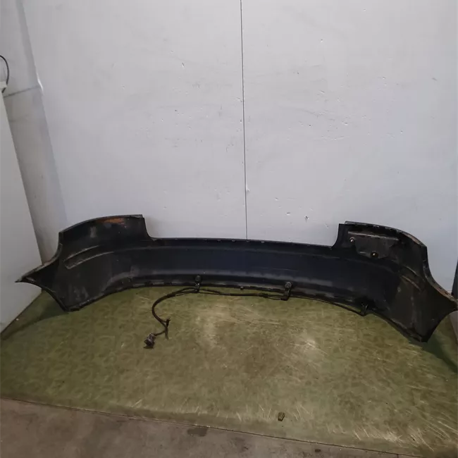 Paraurti posteriore con sensore parcheggio