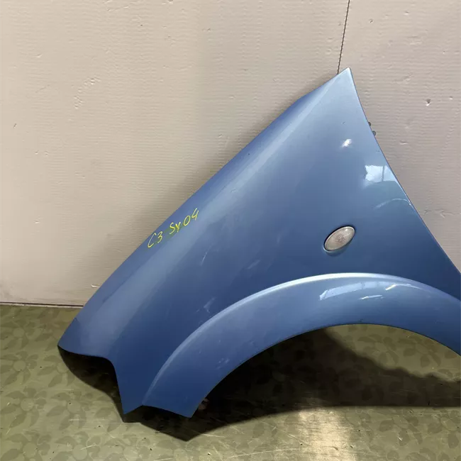 Parafango anteriore sinistro