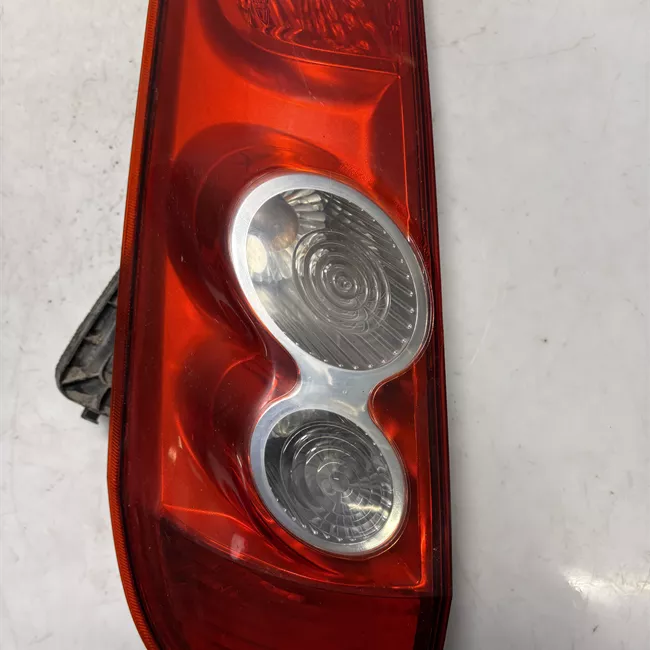 Fanale posteriore sinistro