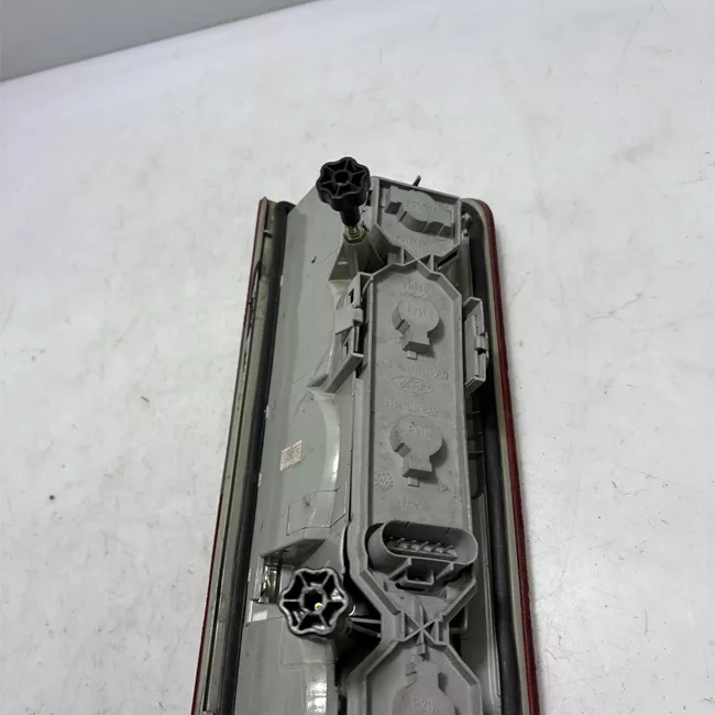 Fanale posteriore sinistro