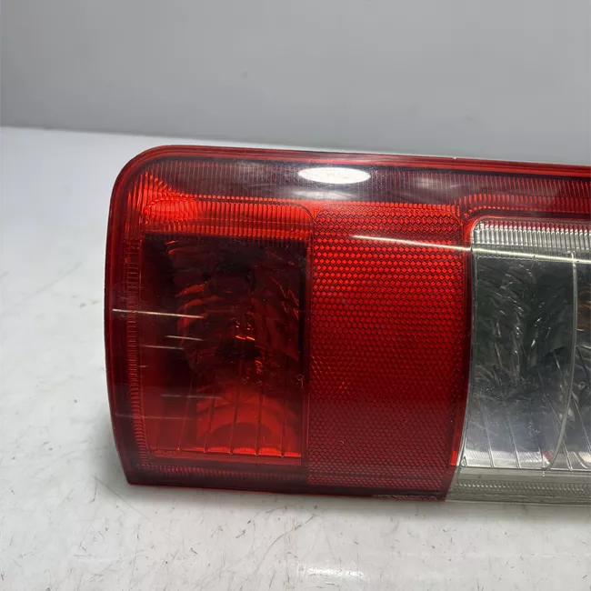 Fanale posteriore sinistro