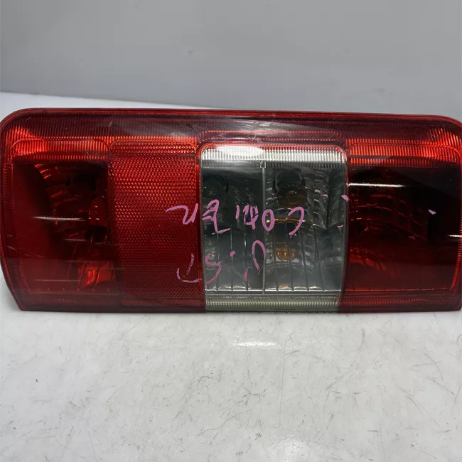 Fanale posteriore sinistro