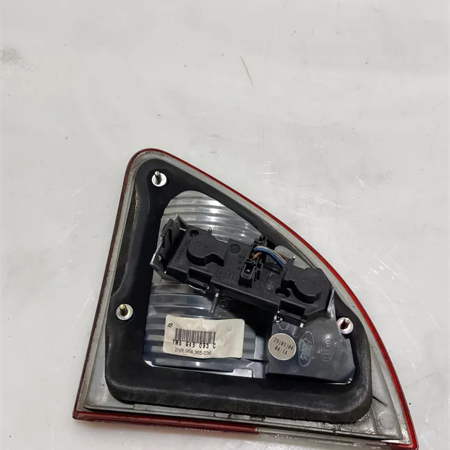 Fanale posteriore parte interno sinistro 11-03<